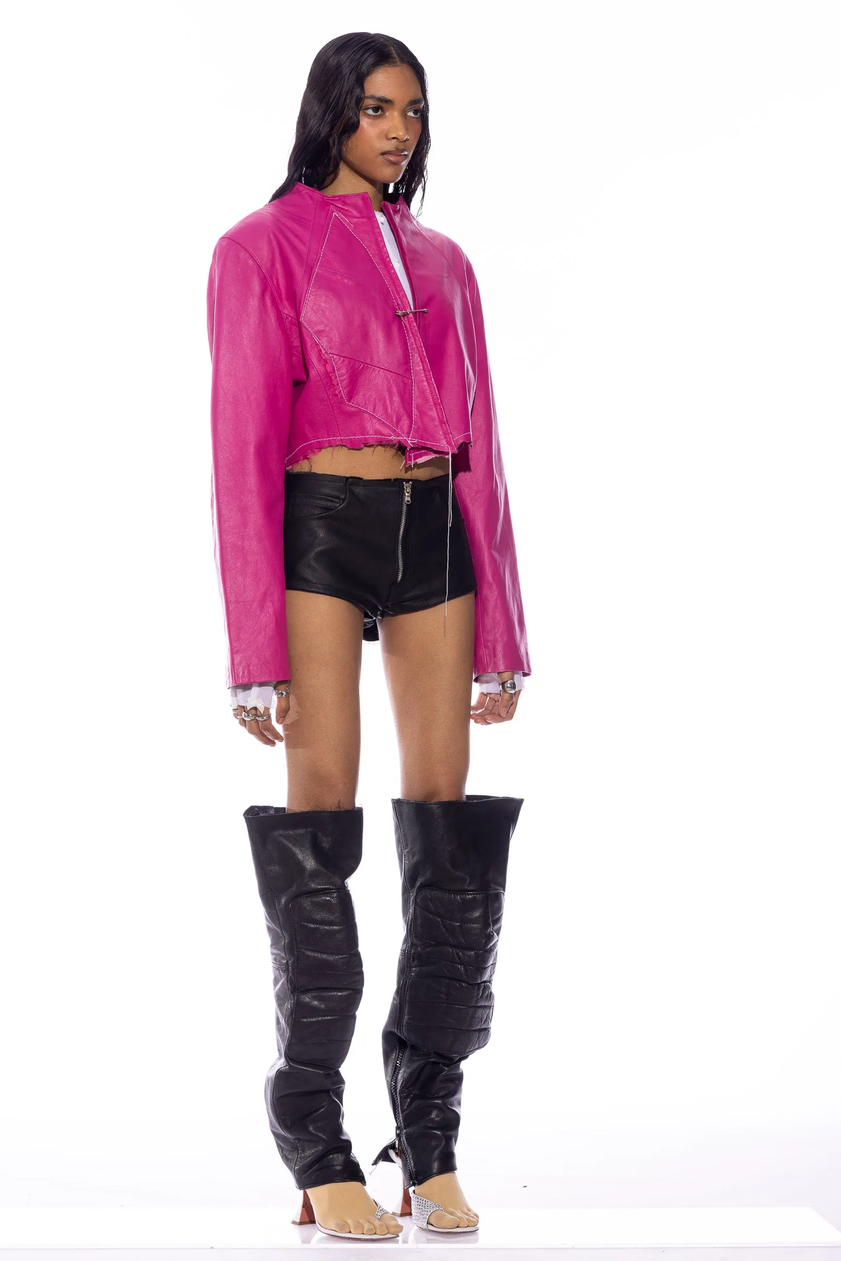 1/1 SMV PINK LEATHER V CUT JACKET