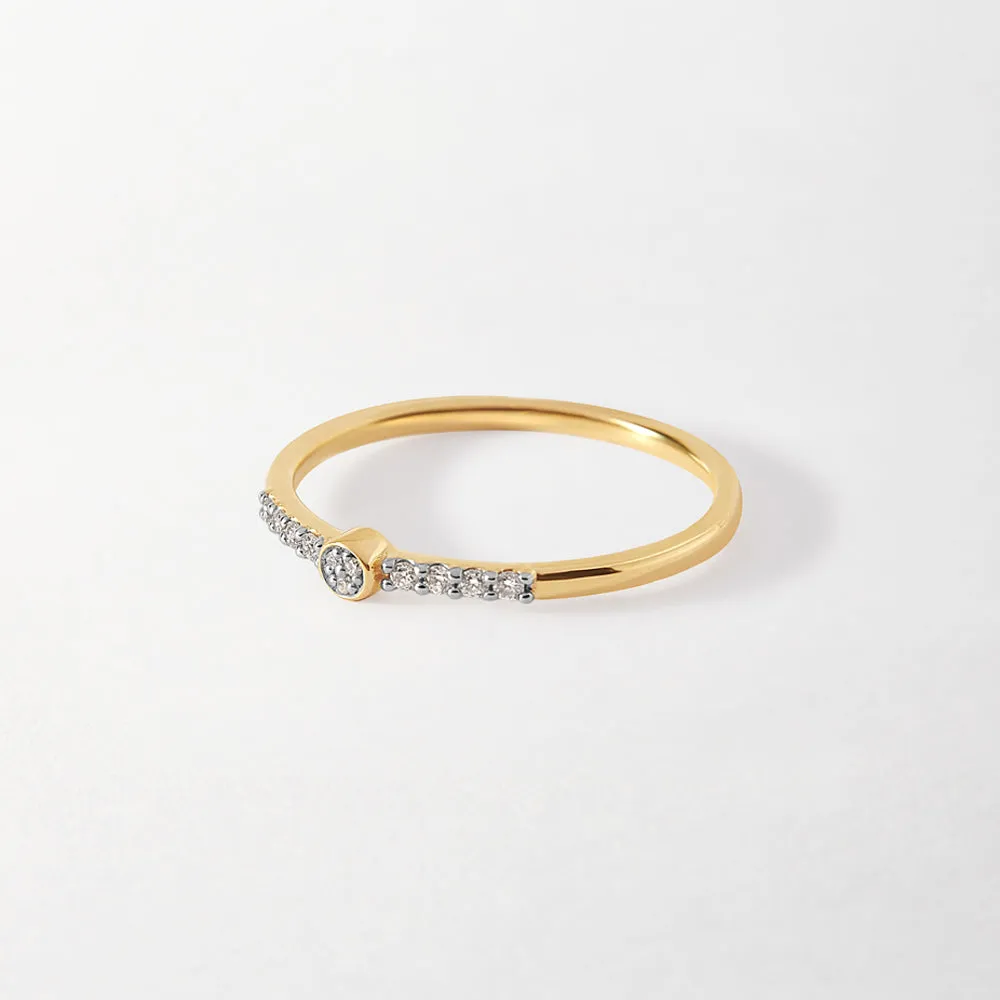 Cluster Diamond Ring - Yellow Gold