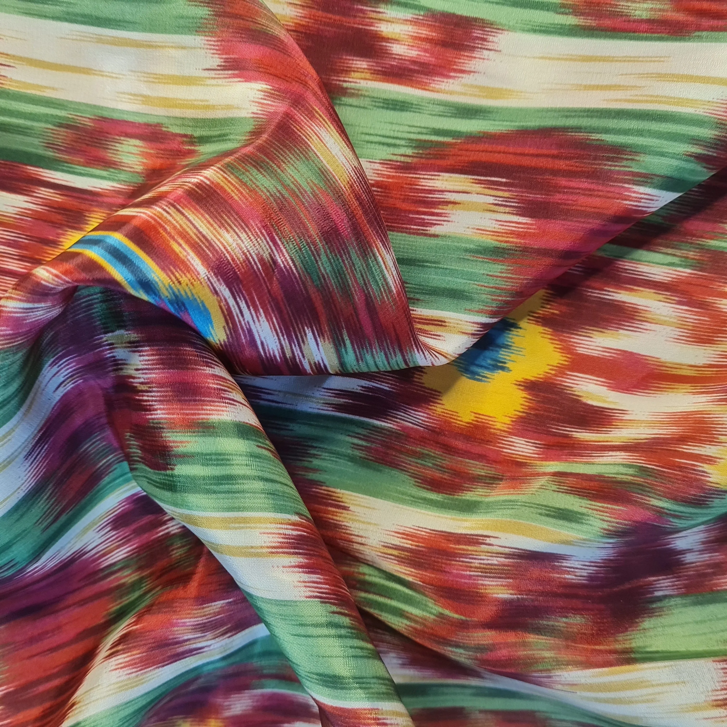 Exclusive Pink Multicolor Print Crepe Fabric