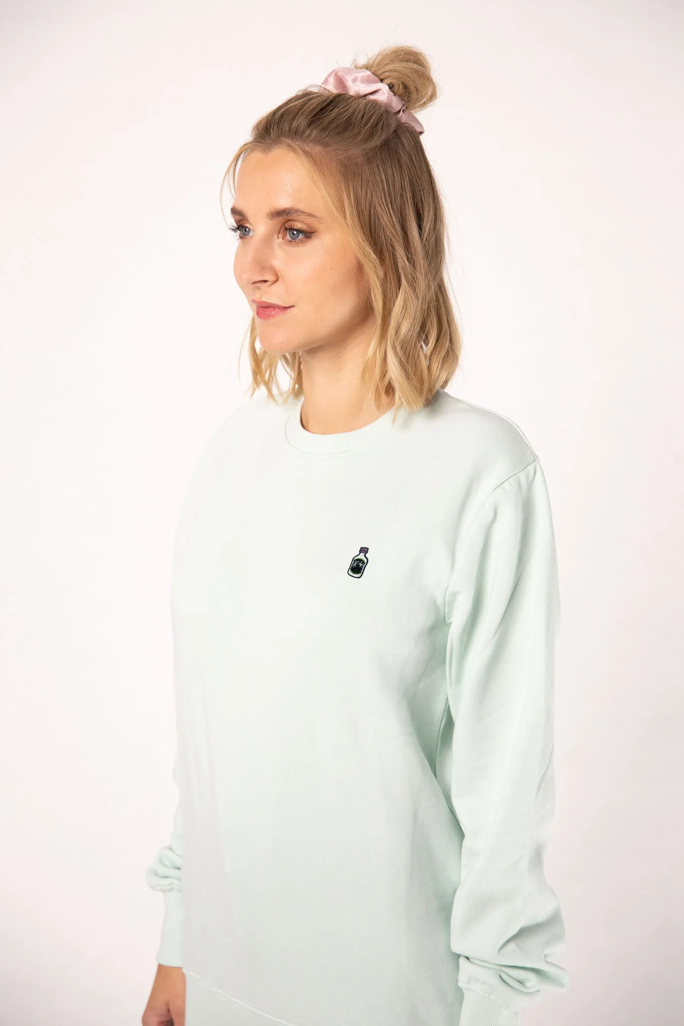 Kleiner Feigling | Bestickter Bio-Baumwoll Frauen Pullover