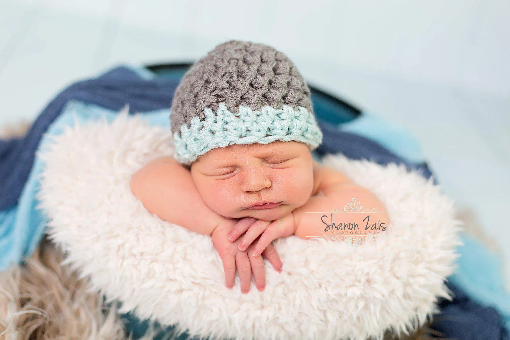 SET Gray Newborn Baby Hat Glacier Blue Edge and Stretch Knit Wraps