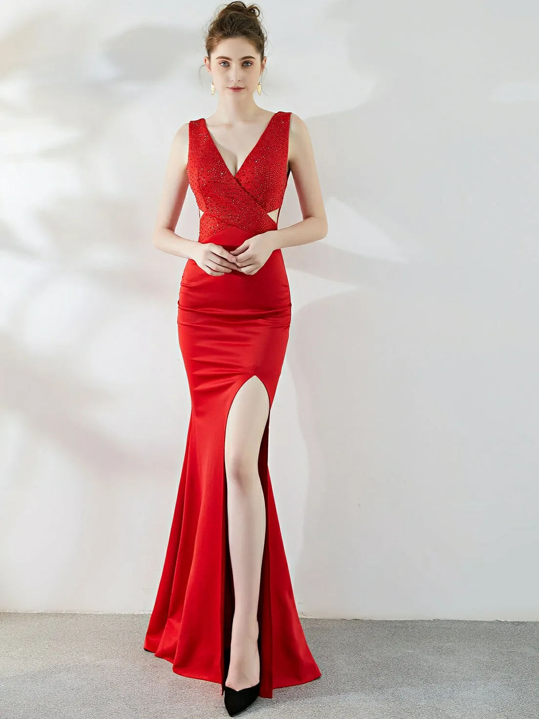 Trailing sexy slim evening dress