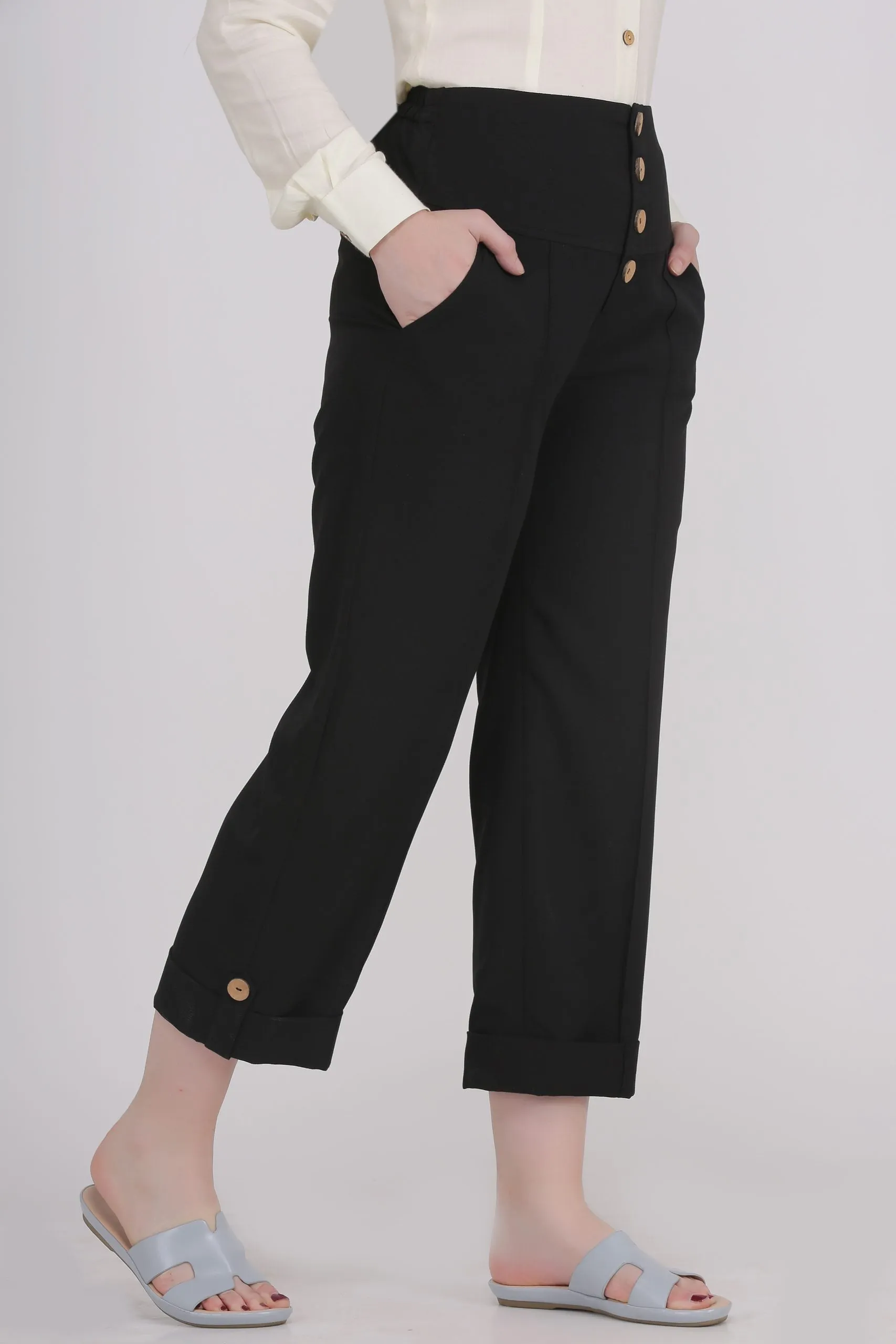 Women's Plus Size Black High Wasted Crop Pants