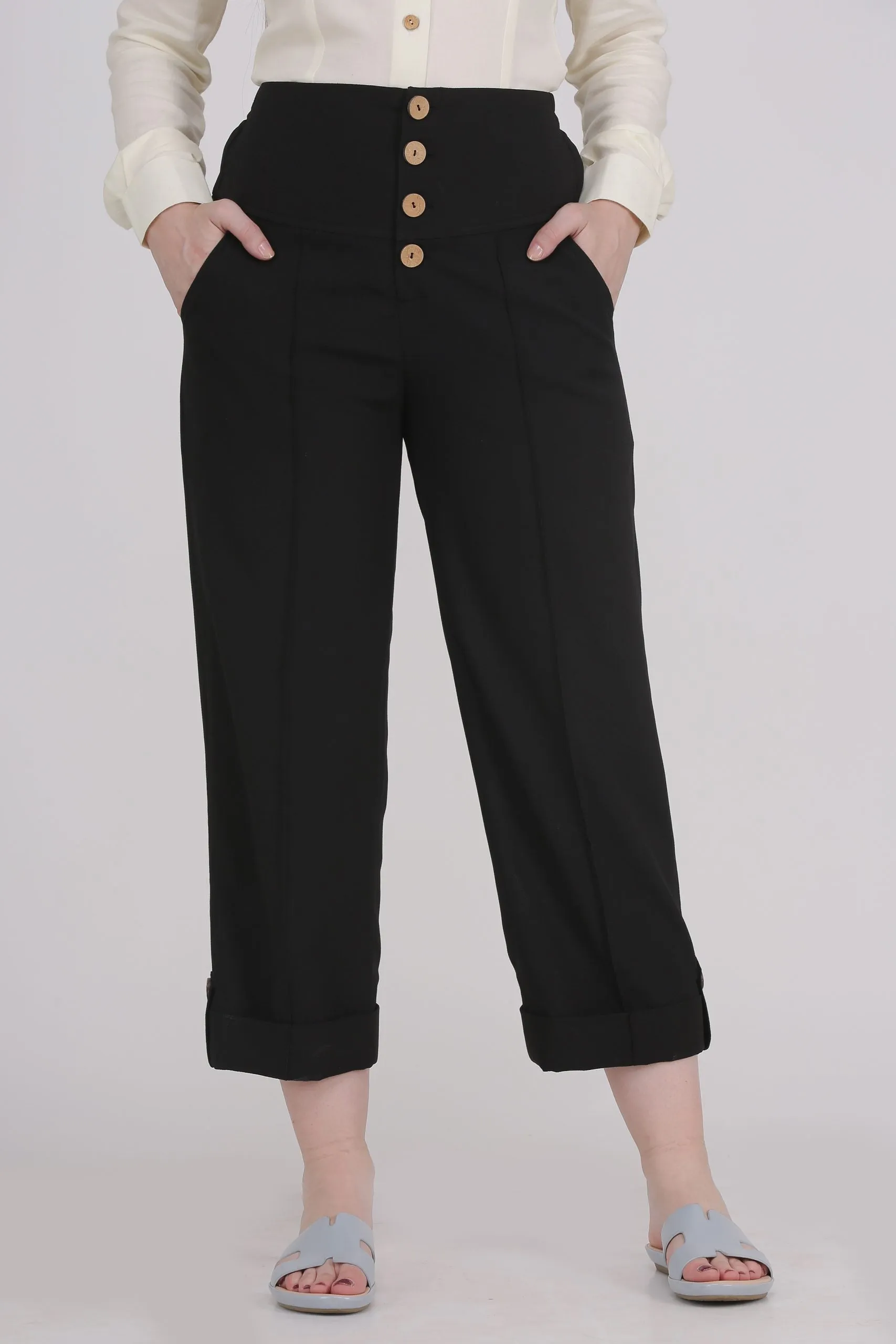 Women's Plus Size Black High Wasted Crop Pants